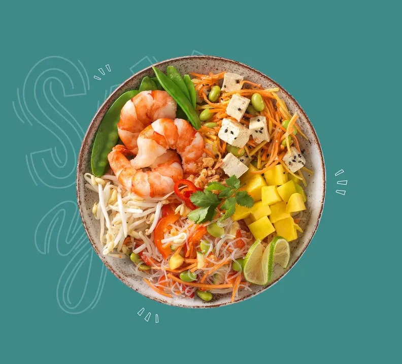 Asiatische Bowl mit Crevetten und Tofu