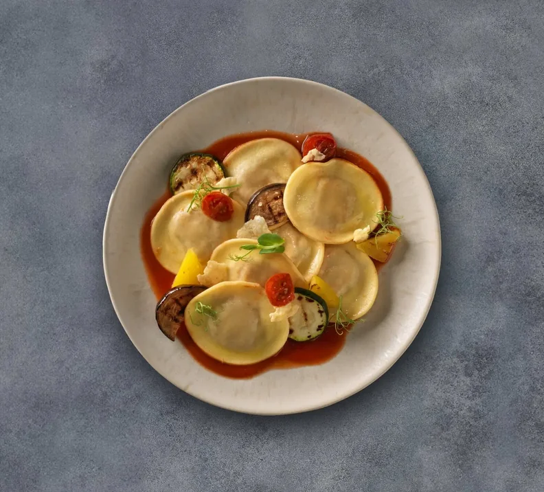 Rondelli Ratatouille mit Grillgemüse und Tomatensauce